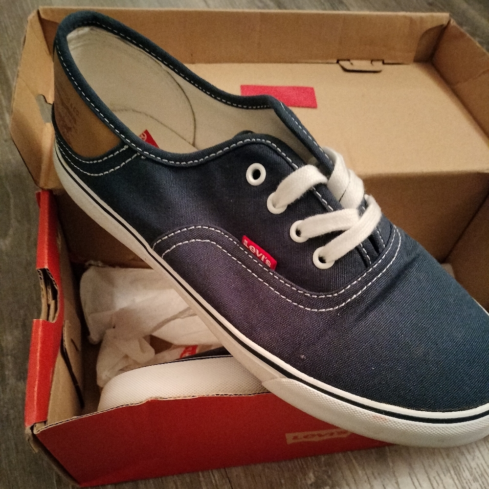 Levi sneakers